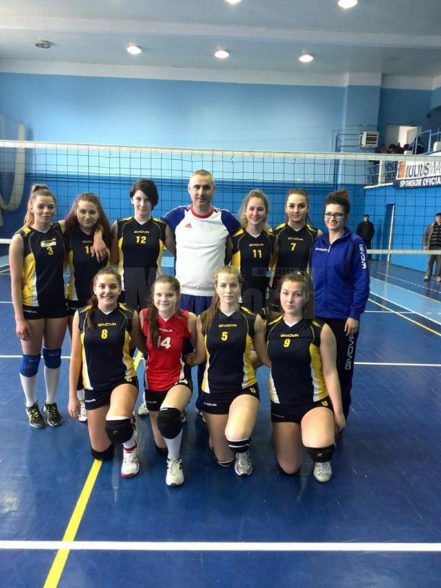 Echipa de volei junioare I de la LPS Suceava luptă pentru un loc în ultima fază a naționalelor, la turneul semifinal