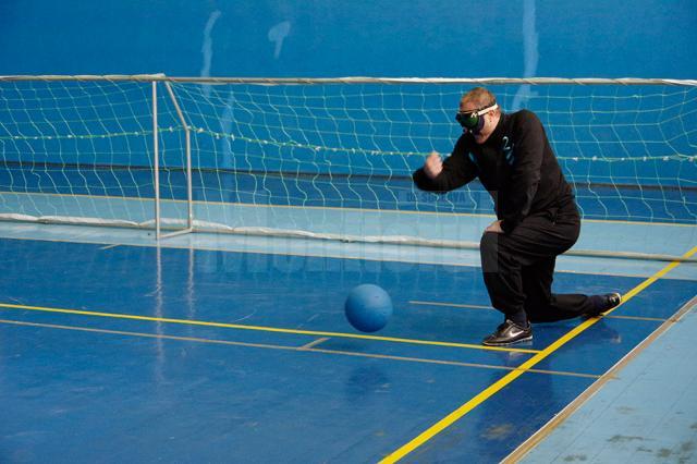 Nevăzători din patru judeţe au participat la faza zonală a Campionatului de Goalball