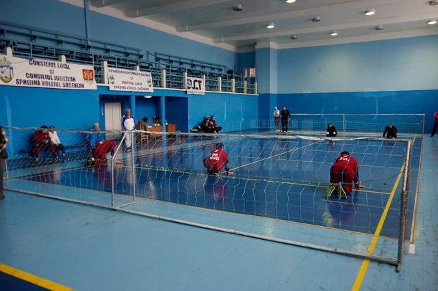 Nevăzători din patru judeţe au participat la faza zonală a Campionatului de Goalball