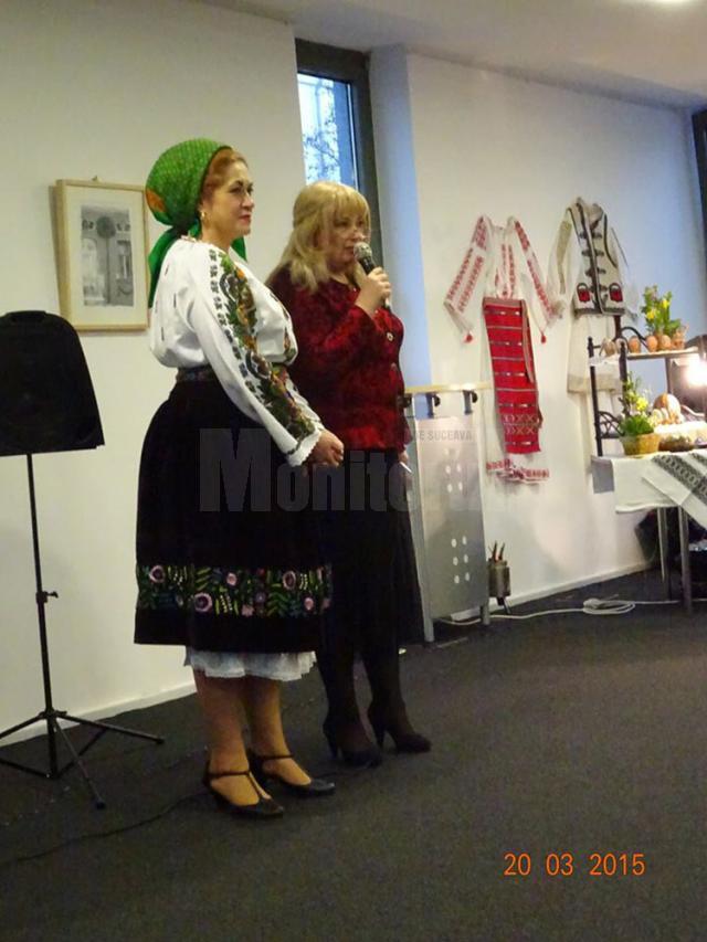 Carmen Agoutin, consul al României la Munchen, şi Gabriela Teişanu, consilier cultural la Centru Cultural Bucovina Suceava