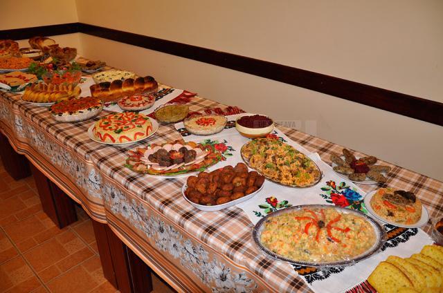Festin culinar la a treia ediţie a „Festivalului produselor tradiţionale de post” din Adâncata