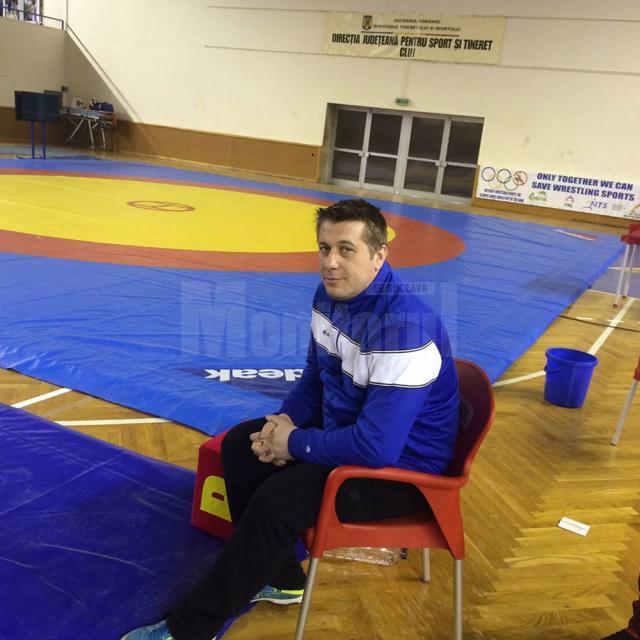 Antrenorul Daniel Ciubotaru speră ca luptătorii sucevenii să aibă aceeași evoluție bună și în lupta pentru medalii, la turneul final