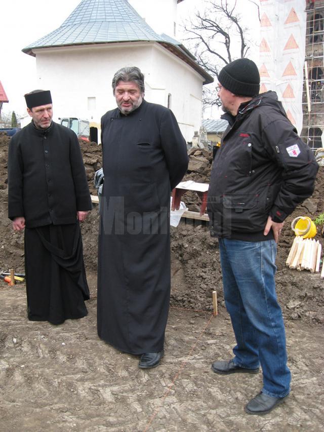 Morminte decopertate în vechiul cimitir armenesc al Bisericii Sf. Simion