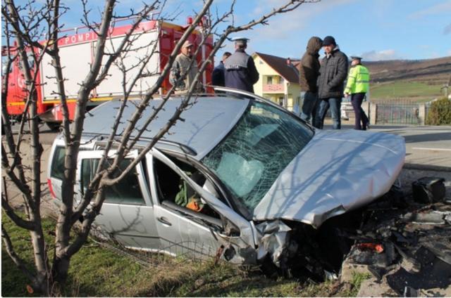 Accidentul s-a produs vineri după-amiază, în jurul orei 17.00, pe DN 17, în localitatea Şieu Măgheruş, în judeţul Bistriţa-Năsăud. Foto: bistriteanul.ro