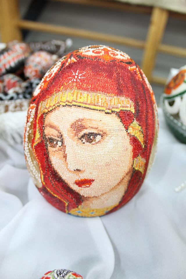 Bijuteriile din coaja de ou create de Aurelia Tincuţa Toma