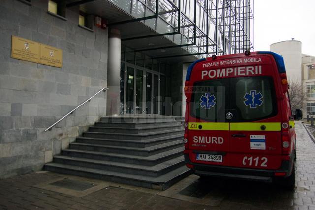 Angajaţii DNA Suceava au sunat la ambulanţă, iar un echipaj medical şi-a făcut apariţia la sediul instituţiei