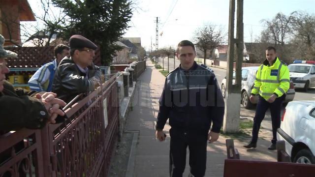 Poliţiştii, acuzaţi că au venit cu întârziere la eveniment