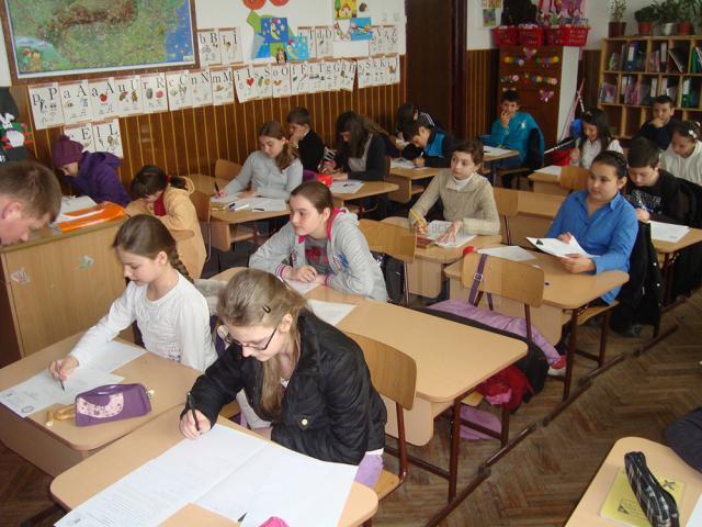 Peste 150 de elevi din Suceava şi Botoşani au participat la ediţia din acest a Concursului Interjudeţean de Matematică ,,In Memoriam…"