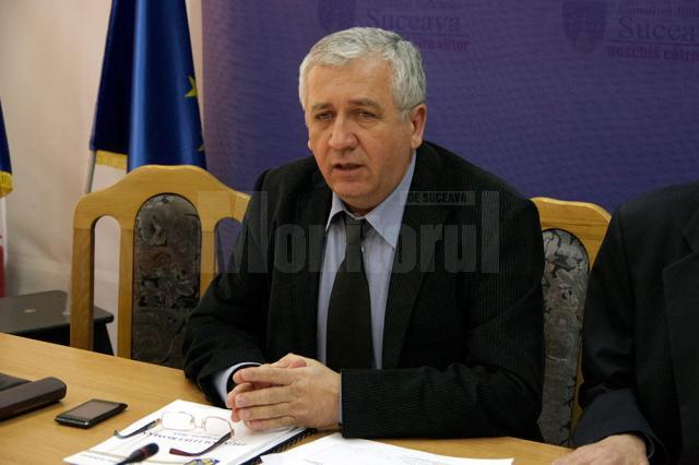 Prefectul judeţului Suceava, Constantin Harasim, a declarat că intenţionează să emită un ordin prin care vor fi stabilite reguli cu privire la audienţe