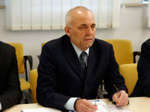 Managerul Spitalului Judeţean „Sf. Ioan cel Nou” Suceava, Vasile Râmbu, a primit calificativul „foarte bine” la evaluarea anuală a activităţii pe care a desfăşurat-o în această funcţie