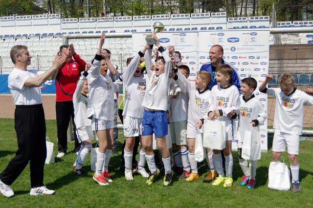 Școala Nr. 10 Suceava a câştigat etapa de zonă desfăşurată pe stadionul Areni