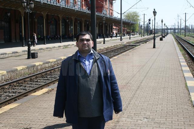 Viaţa lui Florin Petrică Iordache se confundă din 1990 cu Gara Suceava şi cu trenurile