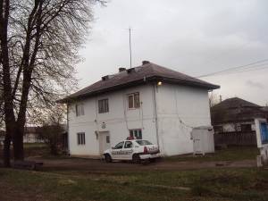 Sediul Poliţiei Dolhasca