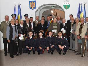 Primarul Mihăiţă Negură i-a premiat pe veteranii din Câmpulung Moldovenesc