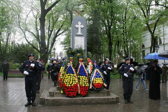 Ziua Veteranilor de Război, marcată în centrul Sucevei