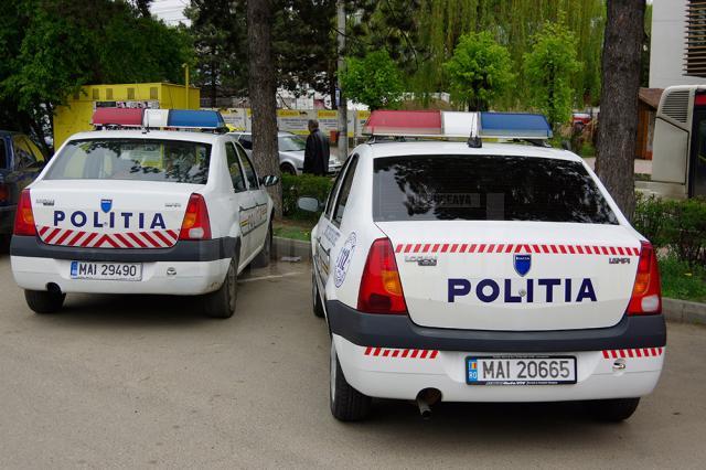 Noua maşină a Poliţiei vs. autospecialele cu platformă cu semnale luminoase şi sonore