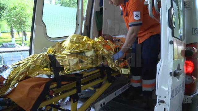 Bătrânul a ajuns în stare foarte gravă la spital după ce şi-a dat foc