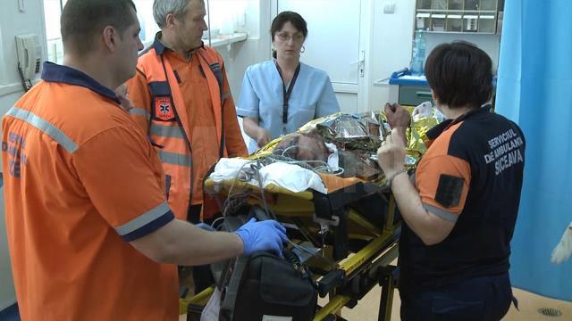 Bătrânul a ajuns în stare foarte gravă la spital după ce şi-a dat foc