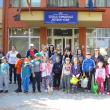 Căsuţe pentru păsărele și plantări de flori, la Eco Școala „Bogdan Vodă”
