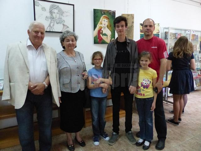 „Sunetul vieţii”, a treia expoziţie personală semnată de tânărul grafician Nicu Ungureanu