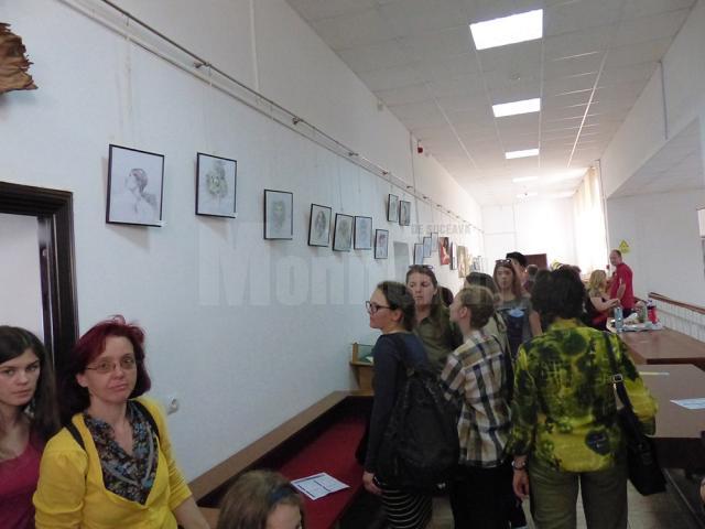 „Sunetul vieţii”, a treia expoziţie personală semnată de tânărul grafician Nicu Ungureanu