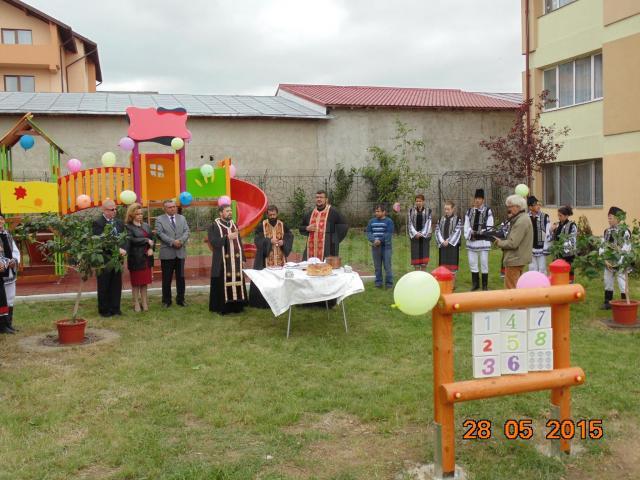 La Centrul Şcolar de Educaţie Incluzivă Suceava s-a inaugurat un spaţiu de joacă