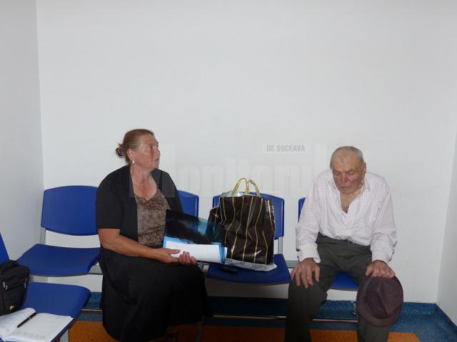 Elena şi Titus Apetrei, în secţia Pneumologie aşteptând internarea