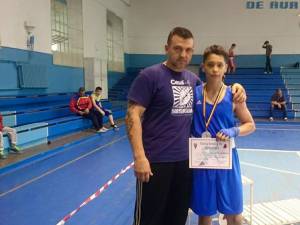 Antrenorul Andu Vornicu, alături de Laurenţiu Ungureanu