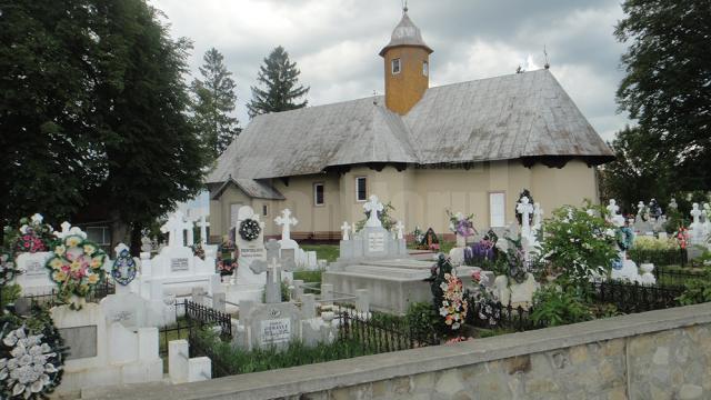 Biserica din comuna Burla a fost resfințită de ÎPS Pimen