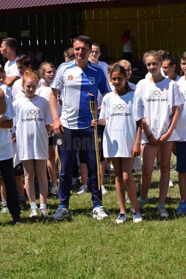 Peste 1.200 de elevi, la Festivalul „Zilele Sportului Școlar” de la Putna