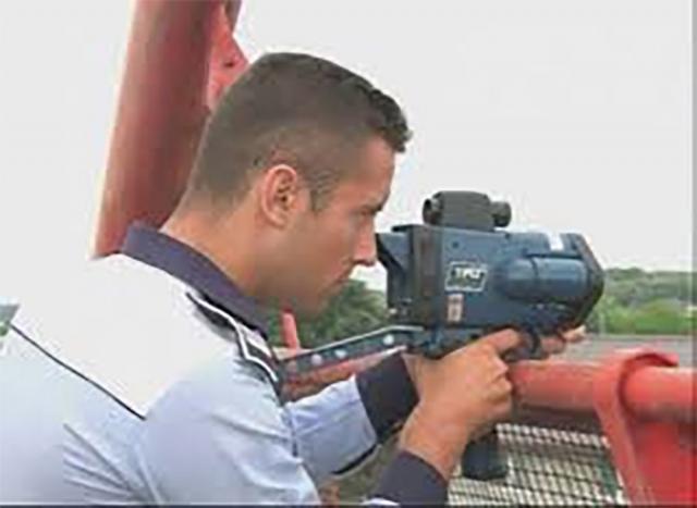 „Pistolul” radar cu laser a fost folosit la Suceava doar pentru probe şi pentru instruirea unor lucrători de poliţie rutieră în folosirea sa