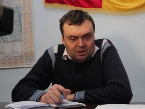 Primarul din Moldoviţa, Traian Iliesi: „Nu plătesc sub nici o formă pentru că nu vreau să pun povară pe oameni”