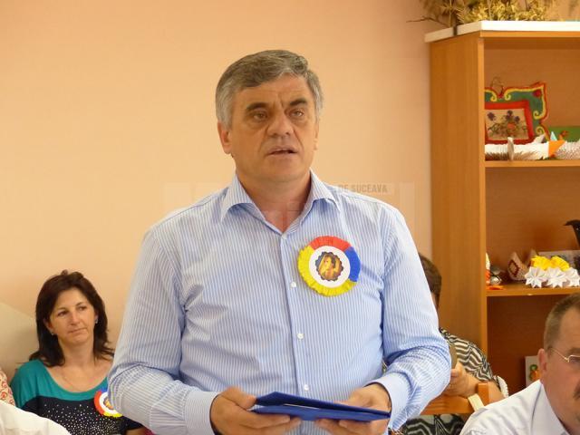Ioan Pavăl: „Prin cei peste 2.000 de elevi şi preşcolari, comuna Dumbrăveni are viitor”