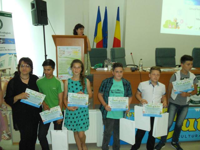 Elevii premiaţi în cadrul concursului