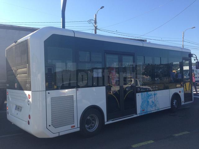 Săptămâna aceasta, sucevenii au ocazia de a circula gratuit pe o parte din traseele TPL, cu un autobuz nou
