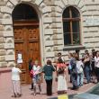 Aproape 6.000 de absolvenţi de liceu din judeţ au susţinut, ieri, prima probă scrisă a examenului, cea de limba şi literatura română