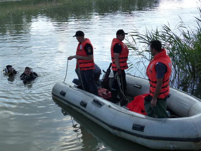 Doi copii, unul de 12 şi unul de 14 ani, înecaţi în râul Suceava