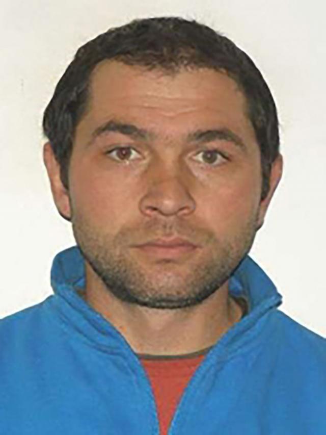 Fotografia lui Ionel Cotruţ apărea şi ieri pe site-ul Politiei Romane, la rubrica Persoane Urmarite