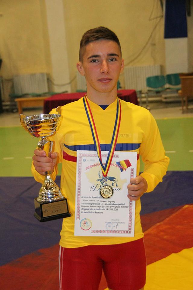 Campion național cu echipa LPS la cadeți, Marius Blându este favorit la câștigarea titlului individual în acest an