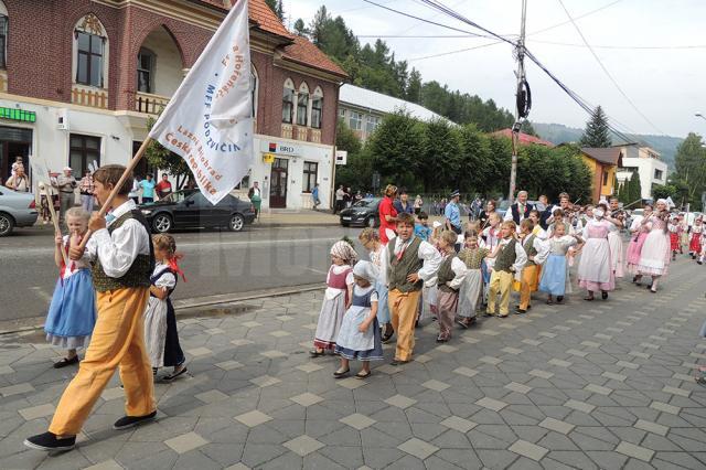 Festival naţional pentru copii şi tineret, în cadrul Zilelor Dornei