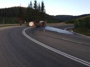 Traficul din Suceava spre Ardeal, blocat miercuri seară, de la ora 20.00, din cauza unui accident