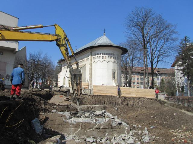 Ieri a fost inaugurat Punctul de informare turistică construit în curtea interioară a Bisericii „Învierea Domnului”