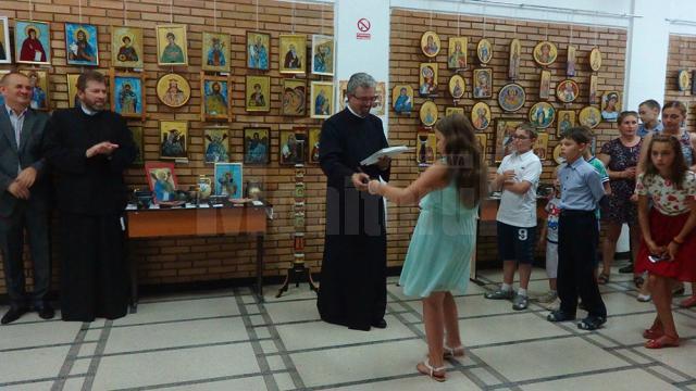 92 de copii au participat la Tabăra de creaţie „Micii iconari”, ediţia a V-a, organizată la Adâncata