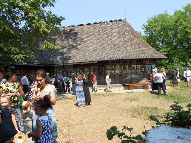 92 de copii au participat la Tabăra de creaţie „Micii iconari”, ediţia a V-a, organizată la Adâncata