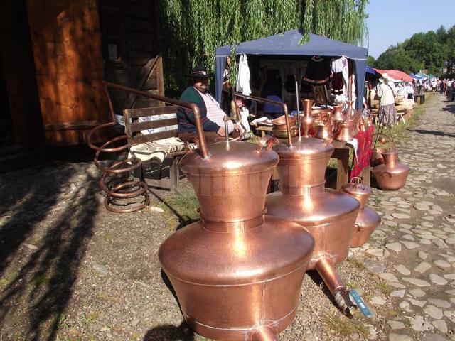 Tradiţie, diversitate şi noutate la Târgul Meşterilor Populari din Muzeul Satului Bucovinean