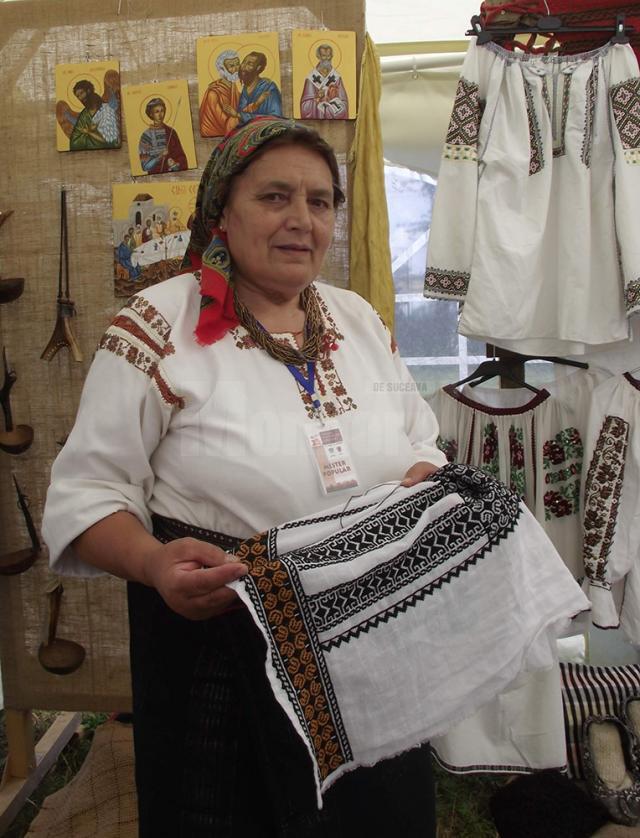 Tradiţie, diversitate şi noutate la Târgul Meşterilor Populari din Muzeul Satului Bucovinean