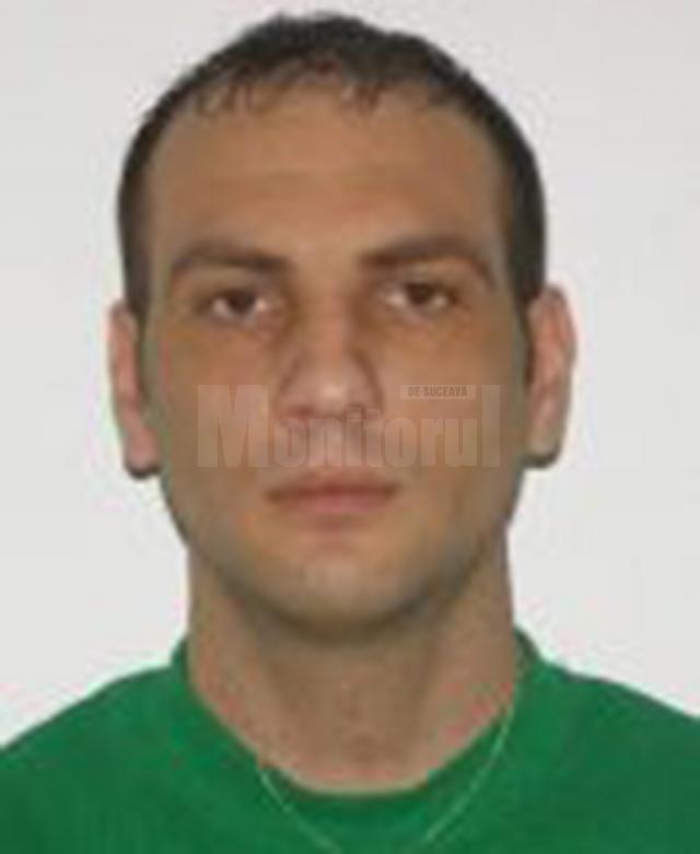 Pe numele lui  Ionel Marius Obreja a fost emis un mandat de arestare în lipsă, pe 29 iulie a.c., de către Judecătoria Câmpulung Moldovenesc