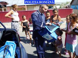 Acţiune de promovare a educaţiei, printre familiile din zona Mirăuţi din Suceava