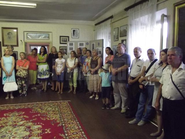 Expoziţie documentară şi lansare de carte, menite să păstreze memoria şi identitatea comunităţii armene din Suceava