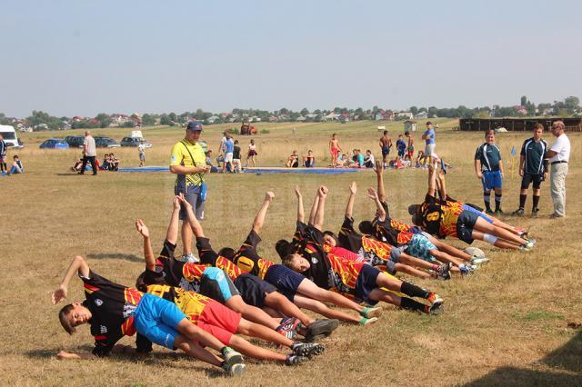 Festivalul „Sport şi voie bună” a adunat la Plopeni peste 300 de participanţi